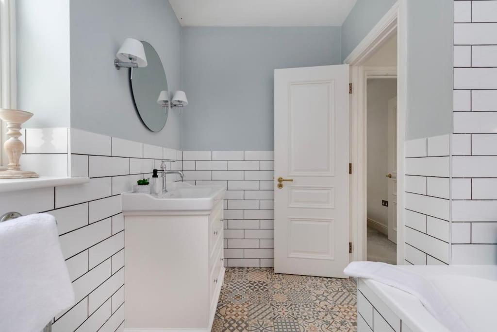 Beautiful 3 Bd House In Paddington Apartment Londra Exterior foto